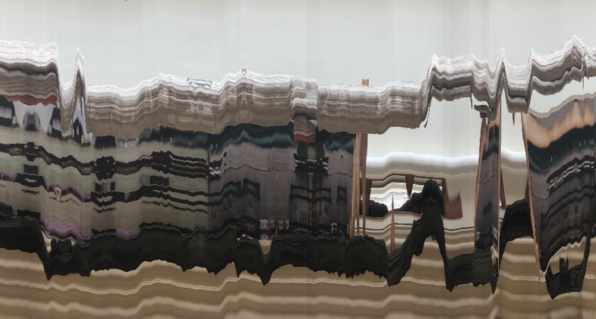 Holding, Folding, Lift